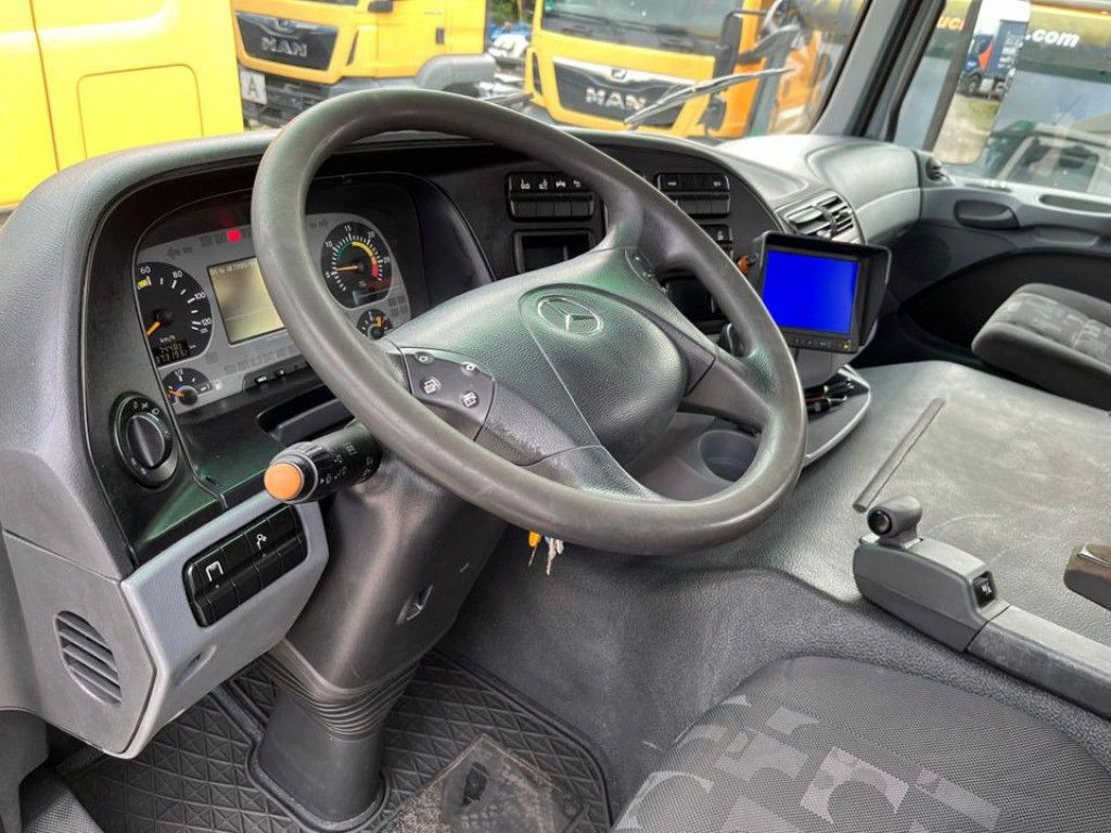 Mercedes-Benz Actros 2541 L6x2 Abrollkipper mit Kran Funk+Grei - Camion grue: photos 5 Mercedes-Benz Actros 2541 L6x2 Abrollkipper mit Kran Funk+Grei - Camion grue: photos 5