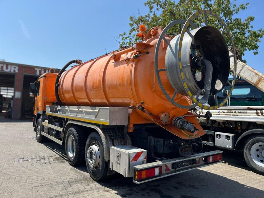 Mercedes-Benz Actros 2541 L6x2 Saug + Spülwagen super Zustand - Camion hydrocureur: photos 3 Mercedes-Benz Actros 2541 L6x2 Saug + Spülwagen super Zustand - Camion hydrocureur: photos 3