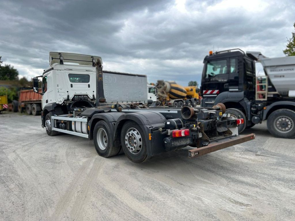Mercedes-Benz Actros 2543 L 6x2 Abrollkipper MeillerLenk/Lift - Camion ampliroll: photos 4 Mercedes-Benz Actros 2543 L 6x2 Abrollkipper MeillerLenk/Lift - Camion ampliroll: photos 4
