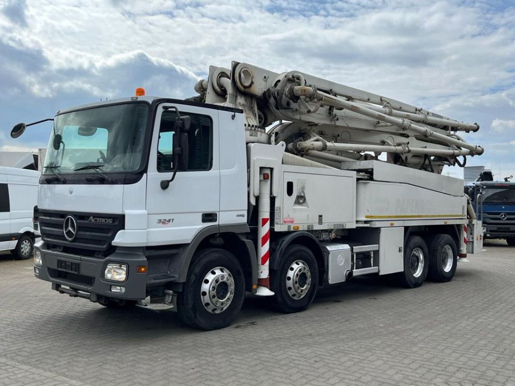 Mercedes-Benz Actros 3241 B 8x4 Betonpumpe Putzmeister 42m - Camion pompe: photos 2 Mercedes-Benz Actros 3241 B 8x4 Betonpumpe Putzmeister 42m - Camion pompe: photos 2