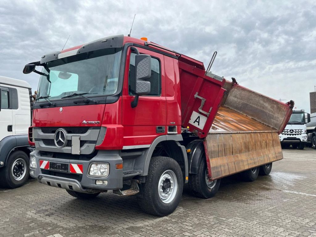 Mercedes-Benz Actros 4141 K 8x4 4-Achs Kipper Bordmatik Meille - Camion benne: photos 1 Mercedes-Benz Actros 4141 K 8x4 4-Achs Kipper Bordmatik Meille - Camion benne: photos 1