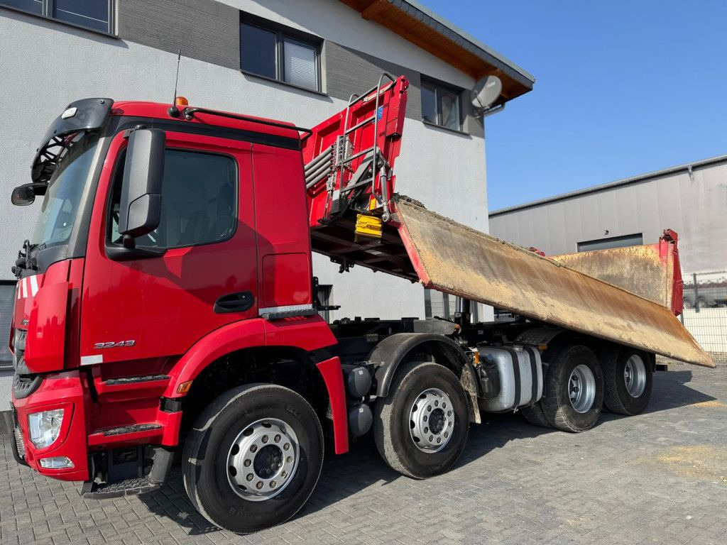 Mercedes-Benz Arocs 3243 8x4 4-Achs Kipper Bordmatik - Camion benne: photos 1 Mercedes-Benz Arocs 3243 8x4 4-Achs Kipper Bordmatik - Camion benne: photos 1