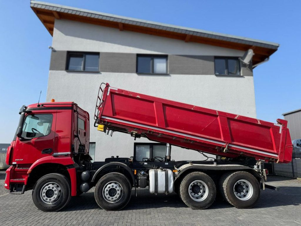 Mercedes-Benz Arocs 3243 8x4 4-Achs Kipper Bordmatik - Camion benne: photos 3 Mercedes-Benz Arocs 3243 8x4 4-Achs Kipper Bordmatik - Camion benne: photos 3