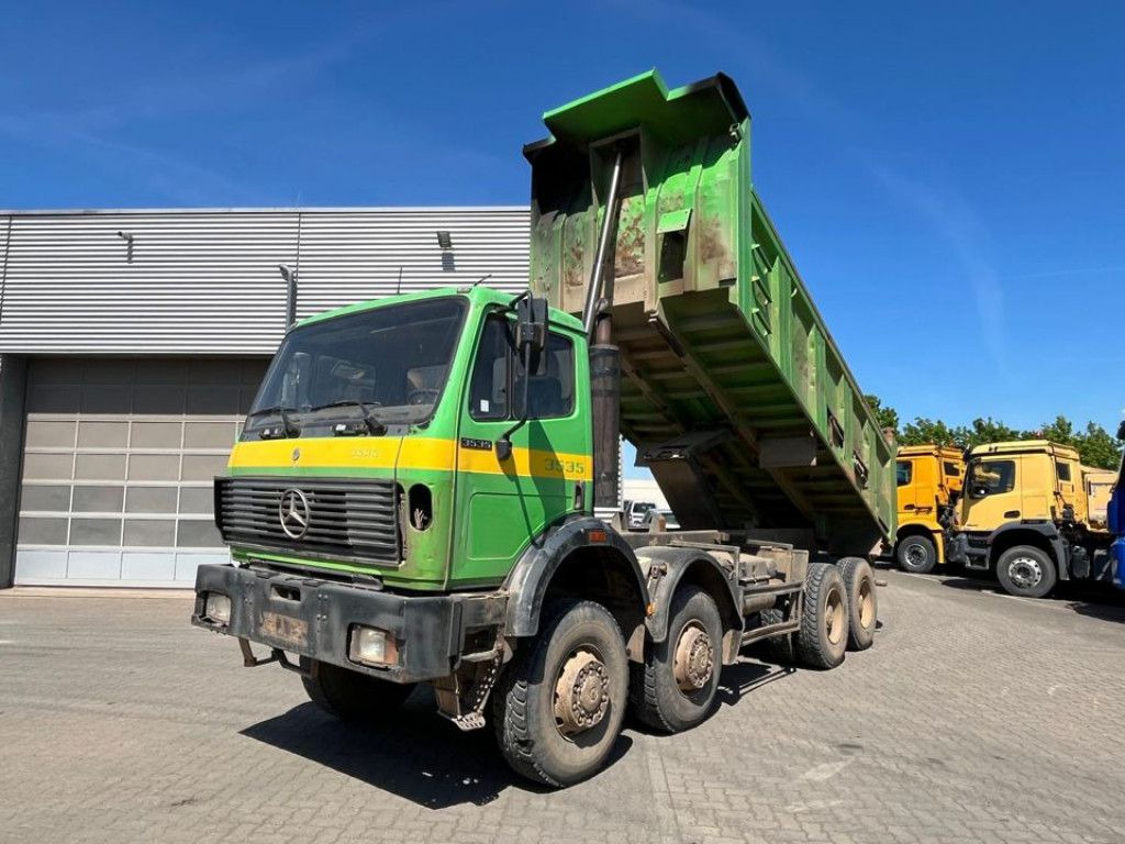 Mercedes-Benz SK 3535 AK 8x8 4 Achs Muldenkipper Meiller Deuts - Camion benne: photos 1 Mercedes-Benz SK 3535 AK 8x8 4 Achs Muldenkipper Meiller Deuts - Camion benne: photos 1