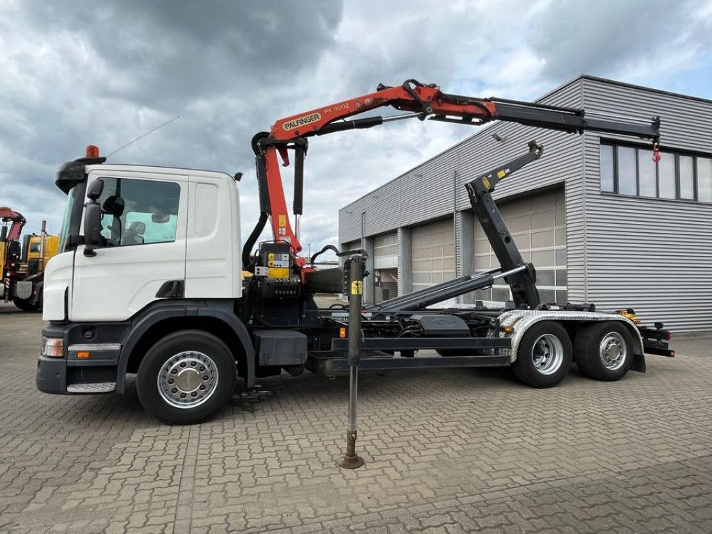 Scania P 360 6x2 Abrollkipper mit Kran Lift/Lenkachse Scania P 360 6x2 Abrollkipper mit Kran Lift/Lenkachse - Camion ampliroll, Camion grue: photos 3 Scania P 360 6x2 Abrollkipper mit Kran Lift/Lenkachse Scania P 360 6x2 Abrollkipper mit Kran Lift/Lenkachse - Camion ampliroll, Camion grue: photos 3