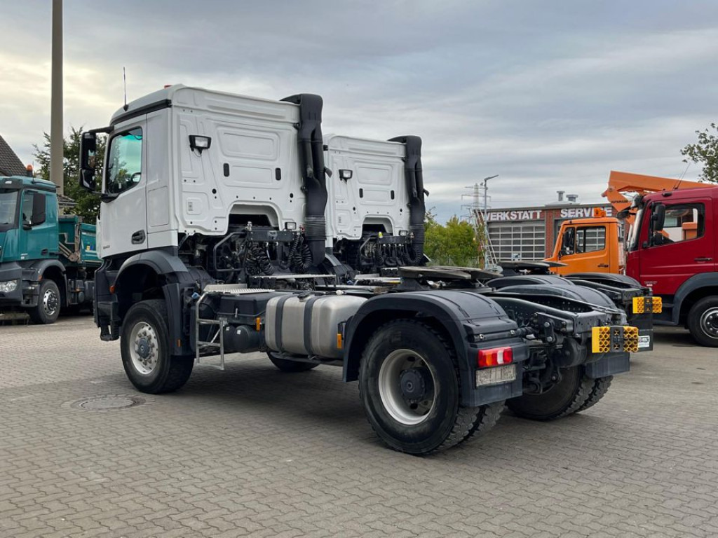 MERCEDES-BENZ Arocs 2043 AS 4x4 SZM nur 133TKM ! Kipphydraulik - Tracteur routier: photos 4 MERCEDES-BENZ Arocs 2043 AS 4x4 SZM nur 133TKM ! Kipphydraulik - Tracteur routier: photos 4