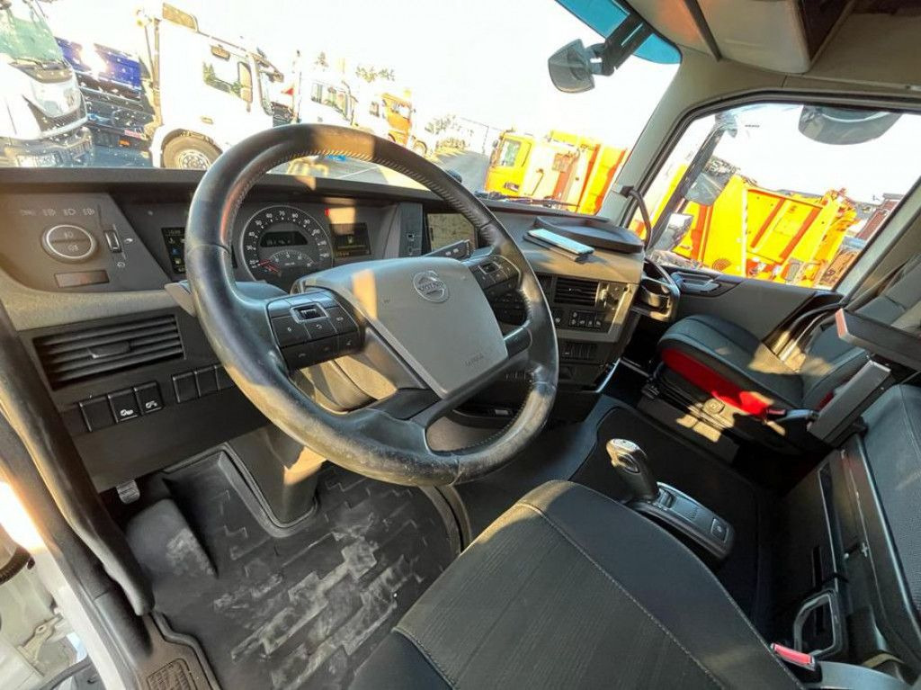 Volvo FH 500 6x2 Abrollkipper Funkfernbedienung - Camion ampliroll: photos 5 Volvo FH 500 6x2 Abrollkipper Funkfernbedienung - Camion ampliroll: photos 5