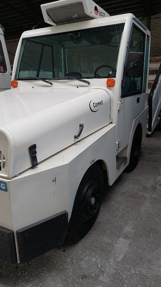 Mulag Comet 4 Baggage Tractor - Tracteur à bagages: photos 2 Mulag Comet 4 Baggage Tractor - Tracteur à bagages: photos 2