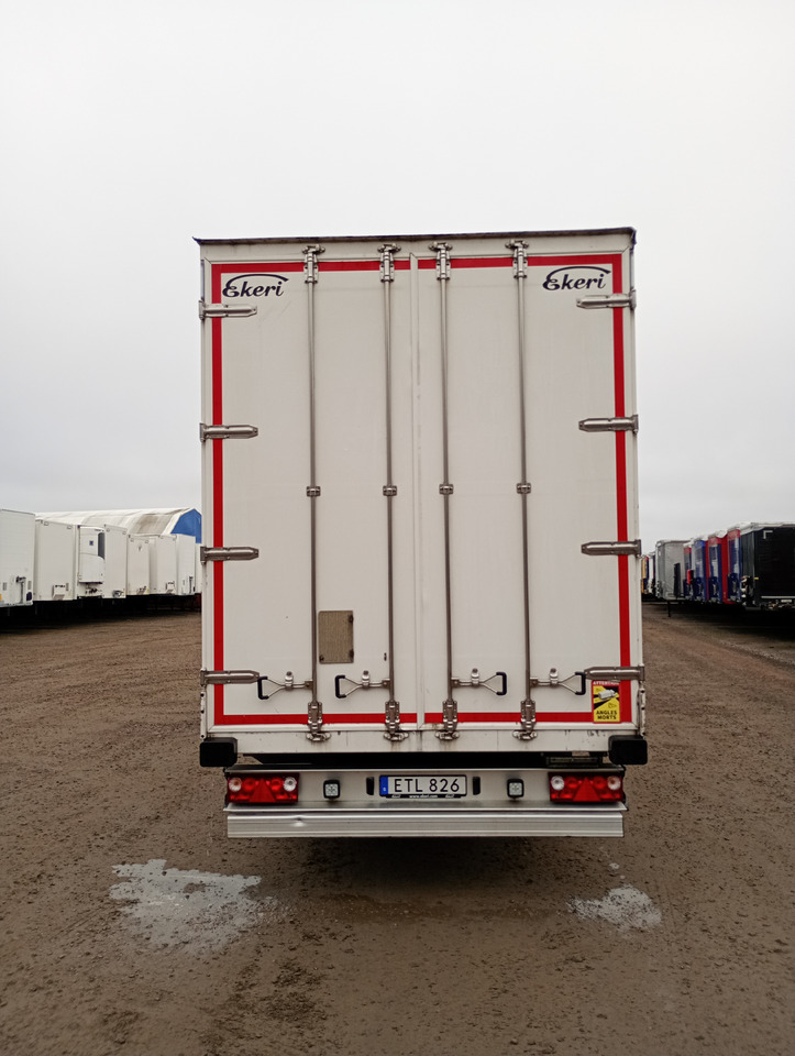 EKERI BOX OPENSIDE - TARP ROOF - HUCKEPACK - Semi-remorque fourgon: photos 4 EKERI BOX OPENSIDE - TARP ROOF - HUCKEPACK - Semi-remorque fourgon: photos 4