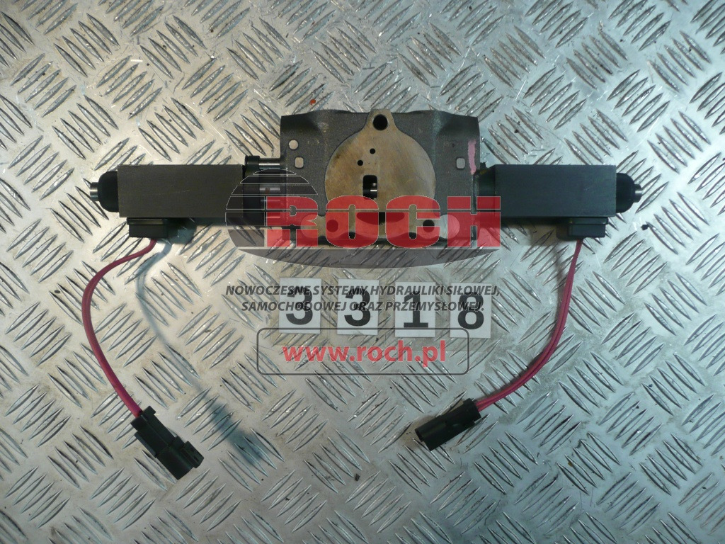 5005CC-A-Q 491020 - 1 SEKCYJNY + HUSCO 12VDC 54077-5 - Valve hydraulique: photos 2 5005CC-A-Q 491020 - 1 SEKCYJNY + HUSCO 12VDC 54077-5 - Valve hydraulique: photos 2