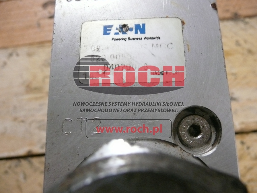 EATON + VICKERS 520008N.. 0402006B 999901C 0514 0858 + RV2-10S-0-35/30 - Valve hydraulique: photos 2 EATON + VICKERS 520008N.. 0402006B 999901C 0514 0858 + RV2-10S-0-35/30 - Valve hydraulique: photos 2