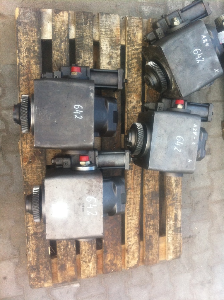 HYDROMATIK A2VE80LD 218.22.02.03 - Pompe hydraulique pour Engins de chantier: photos 1 HYDROMATIK A2VE80LD 218.22.02.03 - Pompe hydraulique pour Engins de chantier: photos 1