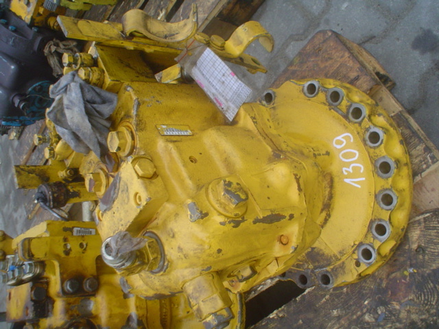 KOMATSU E2967928 - Moteur hydraulique pour Engins de chantier: photos 1 KOMATSU E2967928 - Moteur hydraulique pour Engins de chantier: photos 1