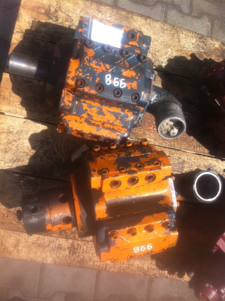 POCLAIN HYDRAULICS 4H12FOR17472 00943543 - Pompe hydraulique pour Engins de chantier: photos 1 POCLAIN HYDRAULICS 4H12FOR17472 00943543 - Pompe hydraulique pour Engins de chantier: photos 1