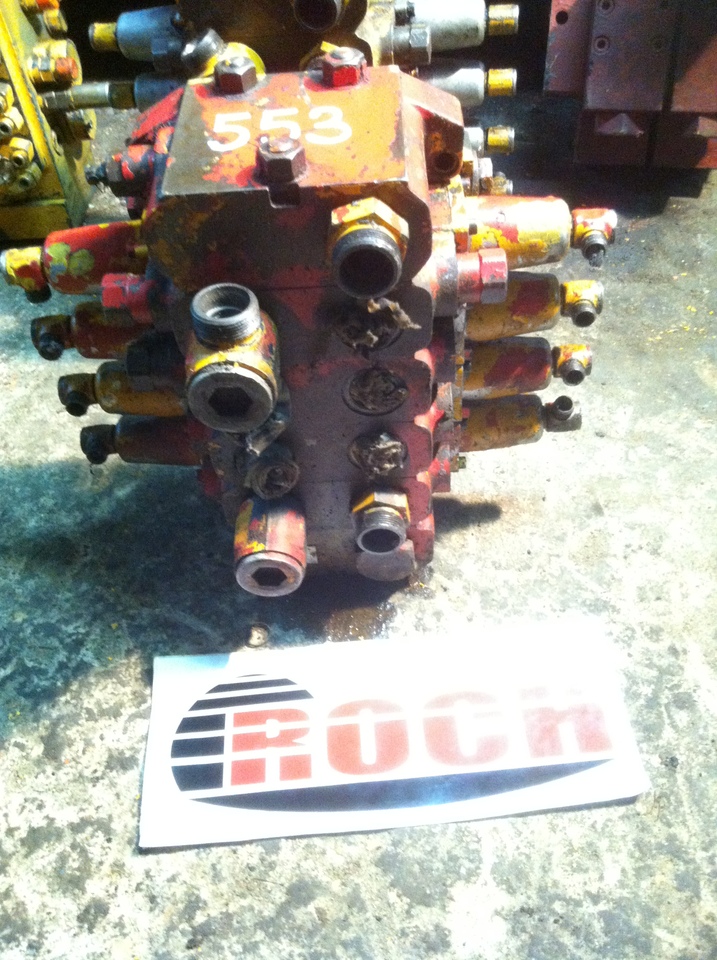 REXROTH 41140270 - 4 SEKCYJNY - Valve hydraulique pour Engins de chantier: photos 1 REXROTH 41140270 - 4 SEKCYJNY - Valve hydraulique pour Engins de chantier: photos 1
