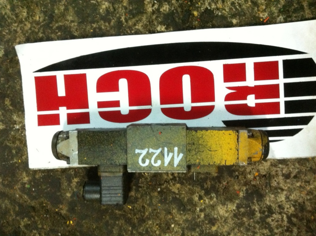 REXROTH 4WE5J6.2/G24NZ4 421537/2 - 1 SEKCYJNY + CEWKI 24VDC 26W - Valve hydraulique pour Engins de chantier: photos 1 REXROTH 4WE5J6.2/G24NZ4 421537/2 - 1 SEKCYJNY + CEWKI 24VDC 26W - Valve hydraulique pour Engins de chantier: photos 1