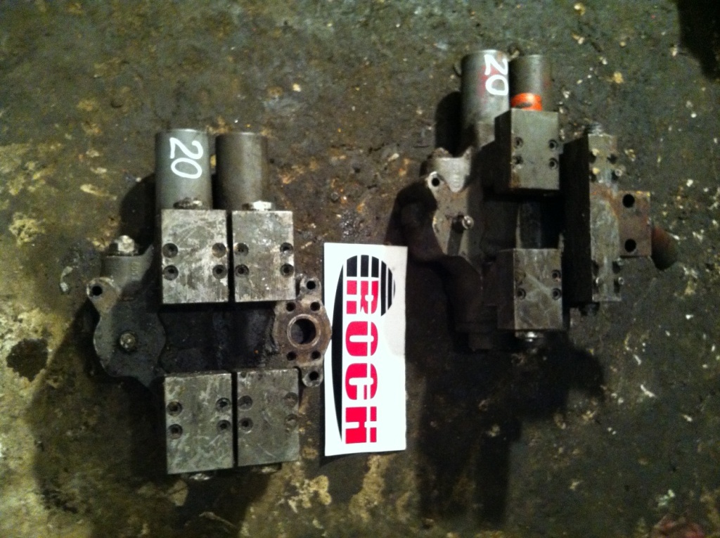REXROTH 605825 - 2 SEKCYJNA - Valve hydraulique pour Engins de chantier: photos 1 REXROTH 605825 - 2 SEKCYJNA - Valve hydraulique pour Engins de chantier: photos 1