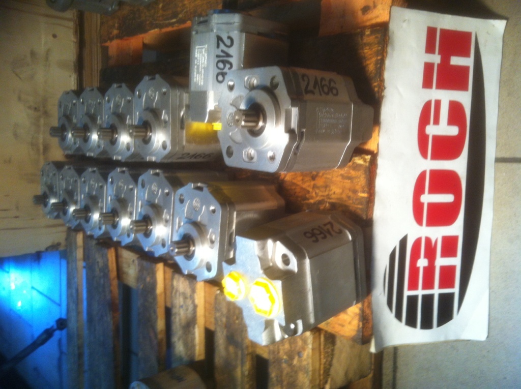 SAUER SUNDSTRAND 11079465SNC2NN/8.0RN04DBC1NNNNNNNN/NNNNN - Pompe hydraulique pour Engins de chantier: photos 1 SAUER SUNDSTRAND 11079465SNC2NN/8.0RN04DBC1NNNNNNNN/NNNNN - Pompe hydraulique pour Engins de chantier: photos 1