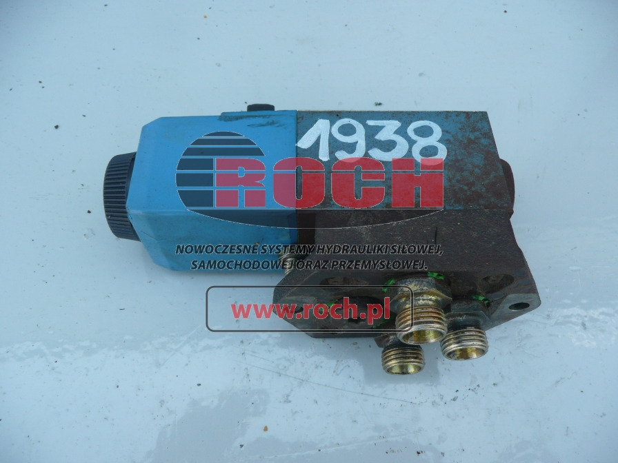 VICKERS DG4V-3-2A-MKUP4D3H760EN94 - 1 SEKCYJNY + H02-313765 D3 24VDC 30W - Valve hydraulique: photos 1 VICKERS DG4V-3-2A-MKUP4D3H760EN94 - 1 SEKCYJNY + H02-313765 D3 24VDC 30W - Valve hydraulique: photos 1