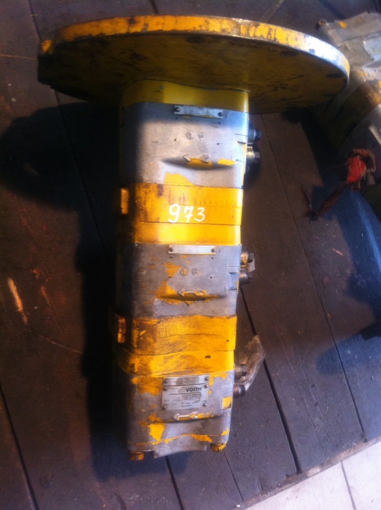 VOITH HK5/5/5-60/50/40190180919 + 180920 + 180921 - Pompe hydraulique pour Engins de chantier: photos 1 VOITH HK5/5/5-60/50/40190180919 + 180920 + 180921 - Pompe hydraulique pour Engins de chantier: photos 1