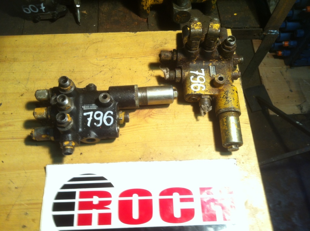 WABCO 0034773970170 477397 0126 - Valve hydraulique pour Engins de chantier: photos 1 WABCO 0034773970170 477397 0126 - Valve hydraulique pour Engins de chantier: photos 1