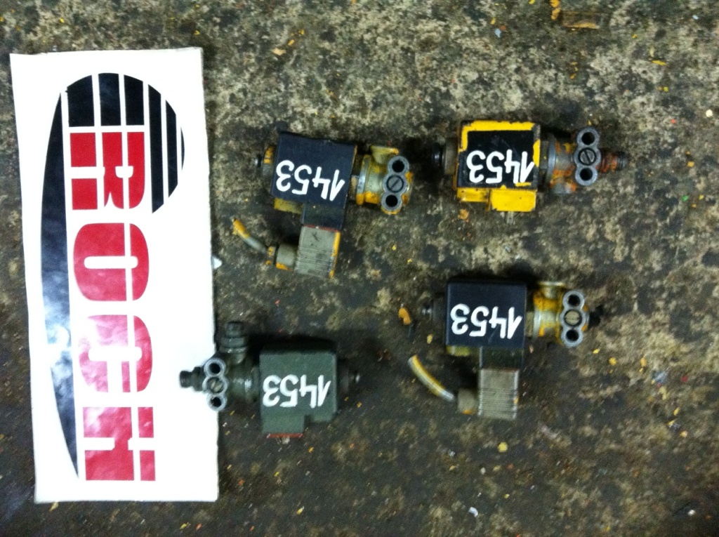 WABCO 4721271400 - 1 SEKCYJNY + CEWKA - Valve hydraulique pour Engins de chantier: photos 1 WABCO 4721271400 - 1 SEKCYJNY + CEWKA - Valve hydraulique pour Engins de chantier: photos 1