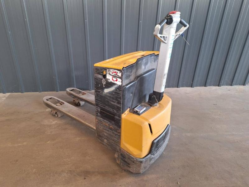 Caterpillar NPP20N2 - Transpalette: photos 2 Caterpillar NPP20N2 - Transpalette: photos 2