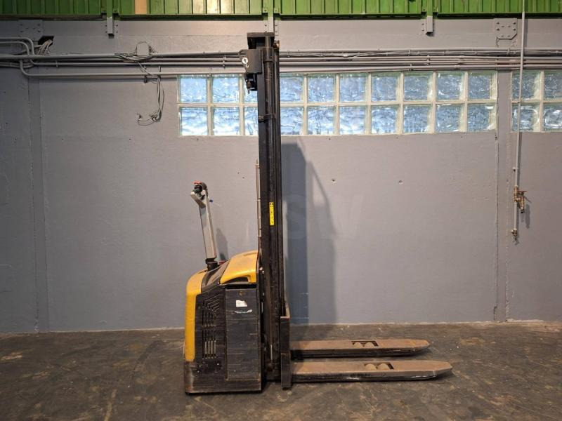 Gerbeur Caterpillar NSP16N: photos 6