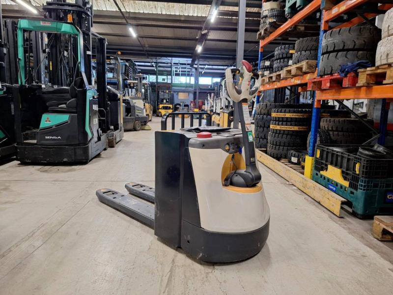 Crown WP3080 - Transpalette: photos 5 Crown WP3080 - Transpalette: photos 5