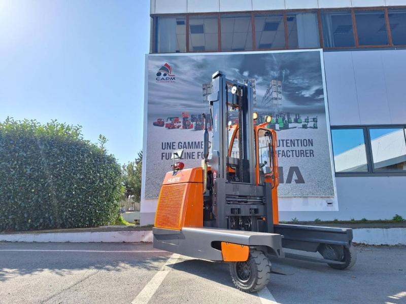Hubtex DQ45D - Chariot multidirectionnel: photos 3 Hubtex DQ45D - Chariot multidirectionnel: photos 3