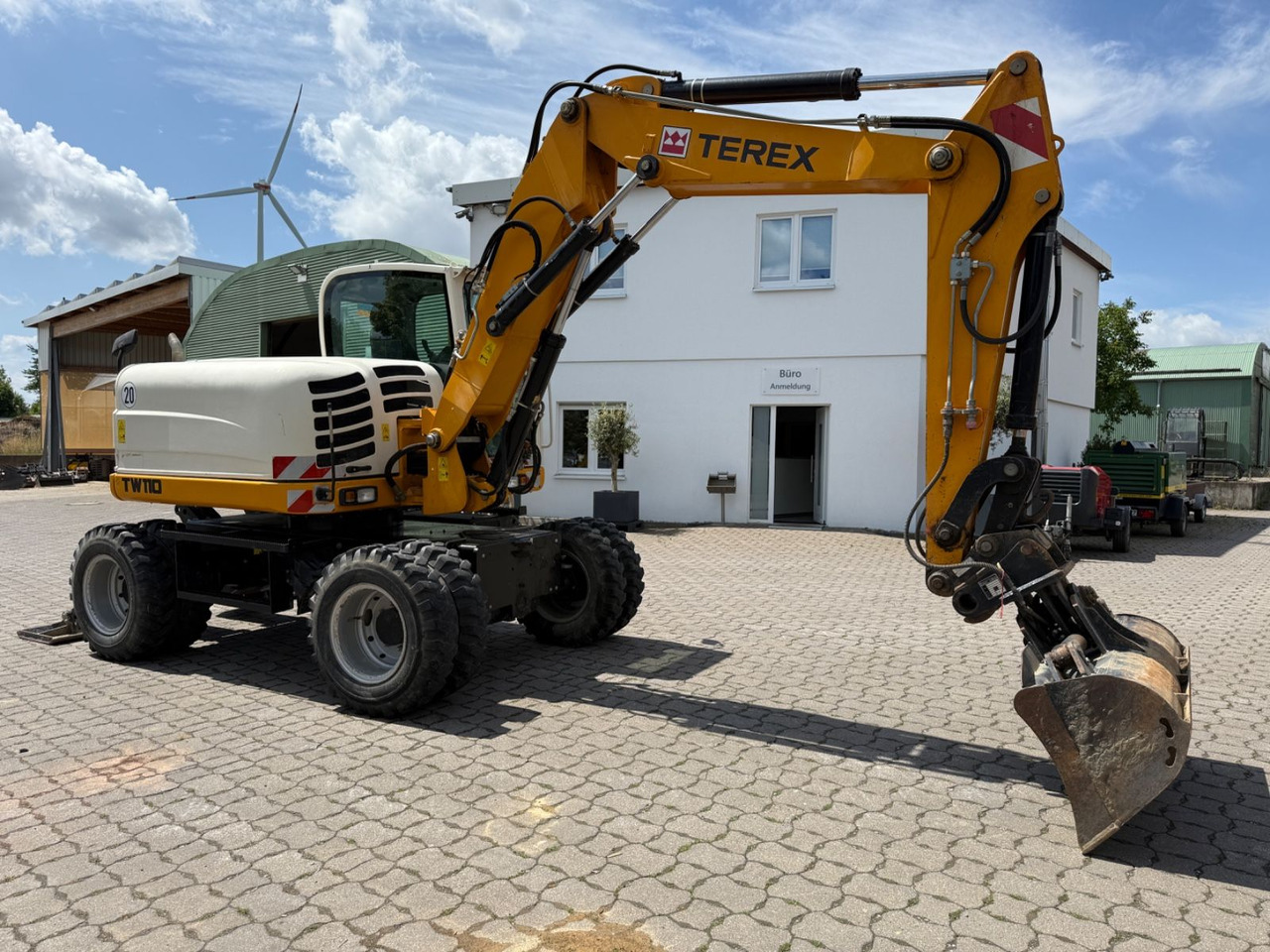 Terex TW 110, Bj 14, 2265 BH, VA, SWE, 4 TL, 1 GLV - Pelle sur pneus: photos 3 Terex TW 110, Bj 14, 2265 BH, VA, SWE, 4 TL, 1 GLV - Pelle sur pneus: photos 3