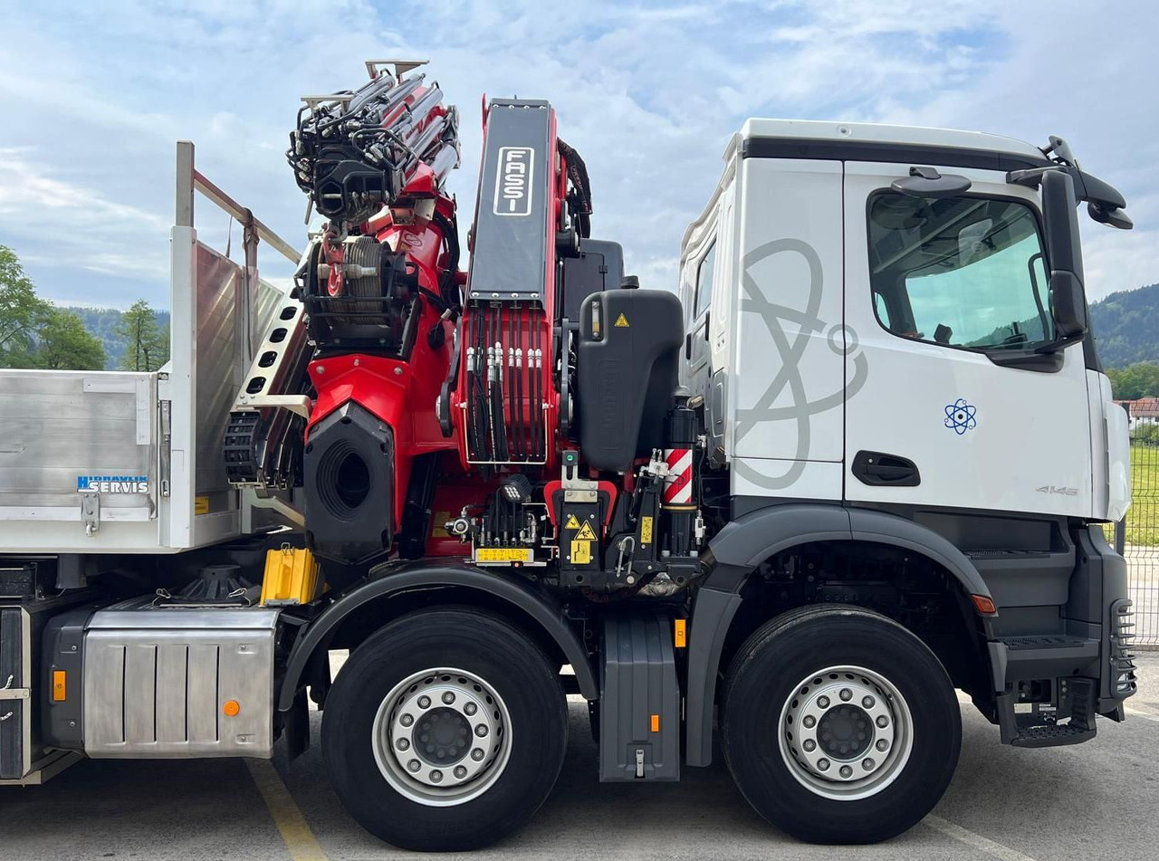 MERCEDES-BENZ Hiab Palfinger Fassi F990-8 JIB-6 - Camion grue: photos 2 MERCEDES-BENZ Hiab Palfinger Fassi F990-8 JIB-6 - Camion grue: photos 2