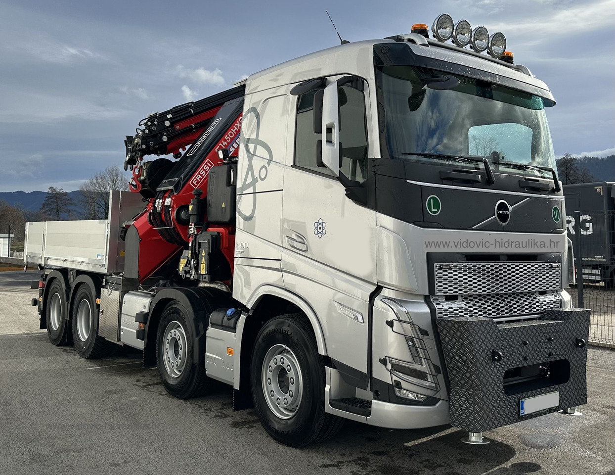 VOLVO Hiab Palfinger Fassi F1450 - Camion grue: photos 1 VOLVO Hiab Palfinger Fassi F1450 - Camion grue: photos 1