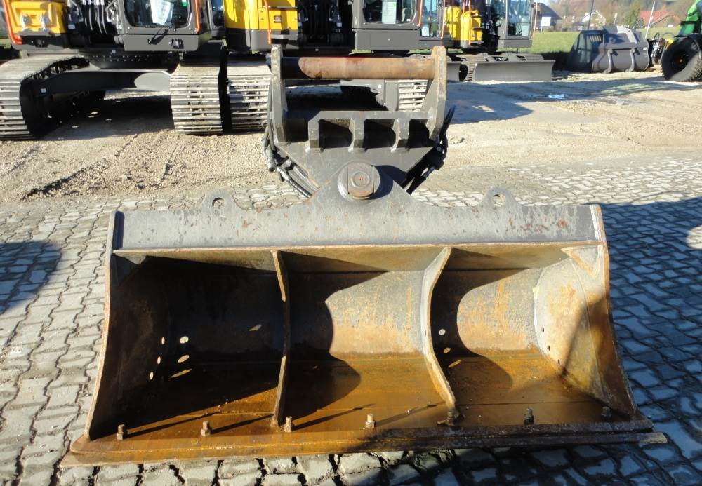 Volvo Böschungslöffel S8 - Godet pour pelle pour Engins de chantier: photos 1 Volvo Böschungslöffel S8 - Godet pour pelle pour Engins de chantier: photos 1