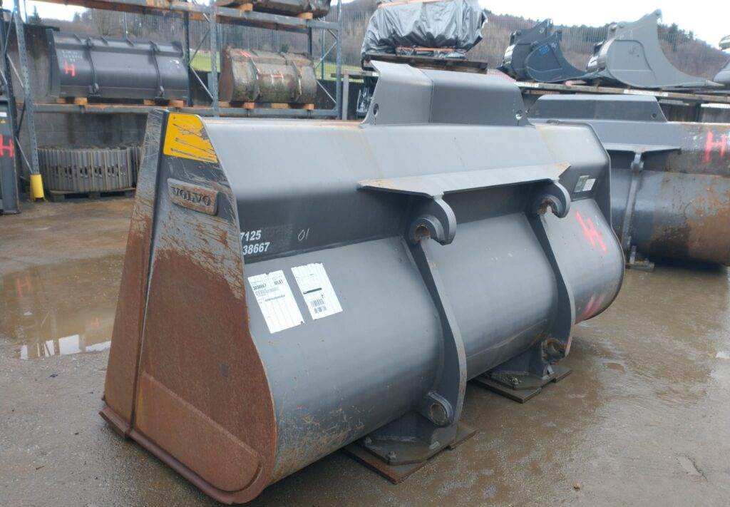 Volvo GP Schaufel 3,8/4,2m³ - Godet pour chargeur pour Engins de chantier: photos 3 Volvo GP Schaufel 3,8/4,2m³ - Godet pour chargeur pour Engins de chantier: photos 3