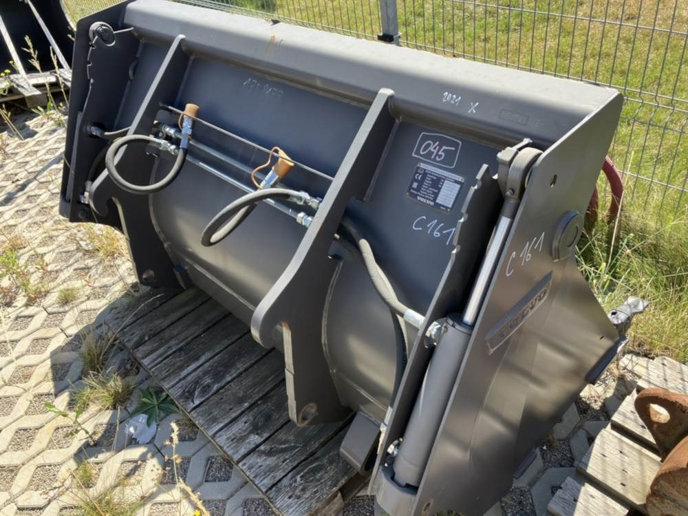 Volvo Klappschaufel mit Zähnen TPZ - Godet: photos 2 Volvo Klappschaufel mit Zähnen TPZ - Godet: photos 2