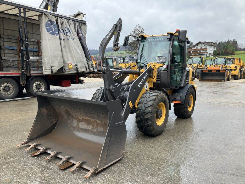 Volvo L25H Electric - Mini chargeuse: photos 4 Volvo L25H Electric - Mini chargeuse: photos 4
