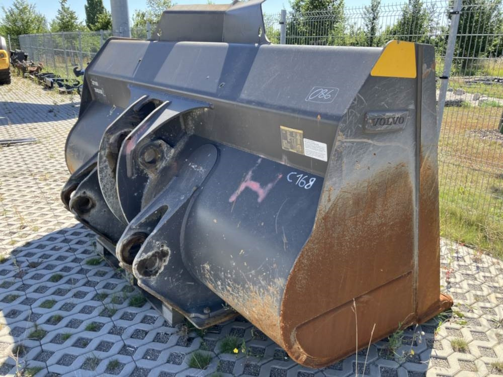 Volvo Schaufel mit Zähnen - Festanbau - Godet: photos 2 Volvo Schaufel mit Zähnen - Festanbau - Godet: photos 2