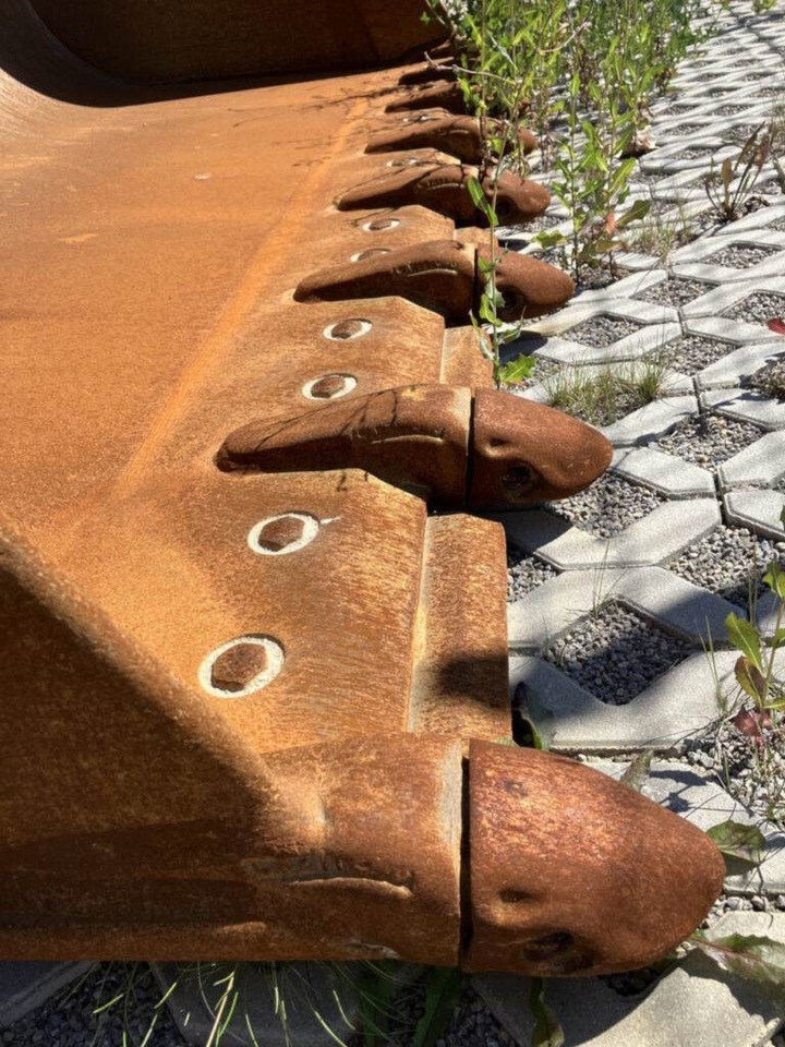 Volvo Schaufel mit Zähnen - Festanbau - Godet: photos 5 Volvo Schaufel mit Zähnen - Festanbau - Godet: photos 5