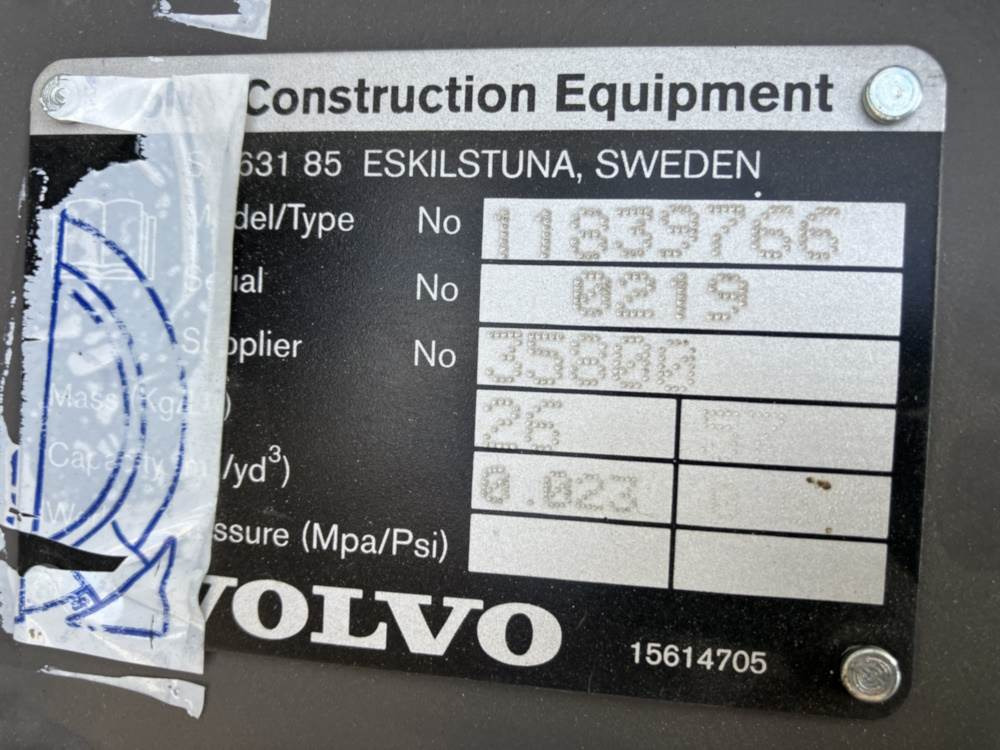 Volvo Tieflöffel mit Zähnen - Festanbau - Tractopelle: photos 4 Volvo Tieflöffel mit Zähnen - Festanbau - Tractopelle: photos 4