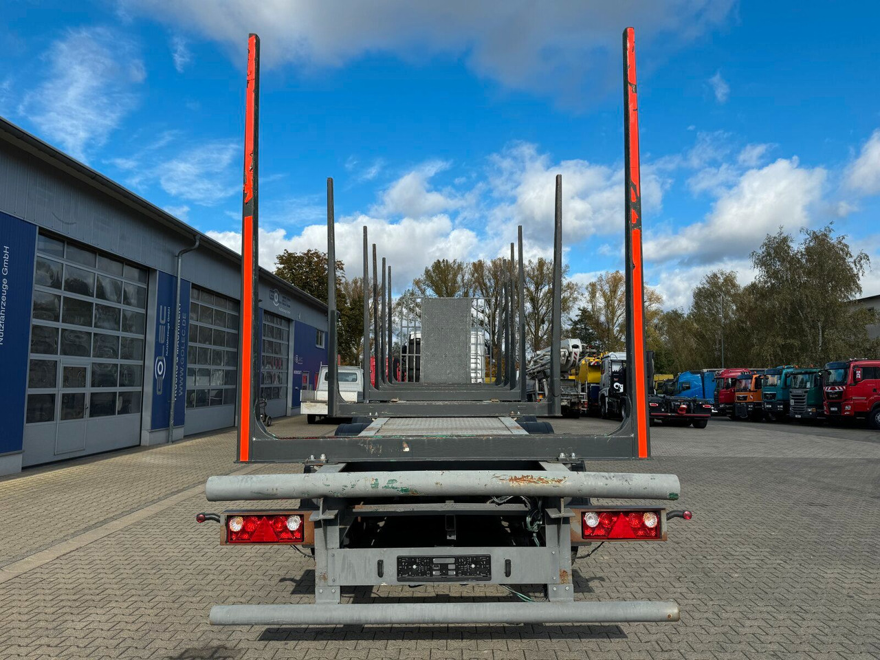 BLUMHARDT SAL.40.24 Holztransporter 3 Achse - Semi-remorque grumier: photos 4 BLUMHARDT SAL.40.24 Holztransporter 3 Achse - Semi-remorque grumier: photos 4