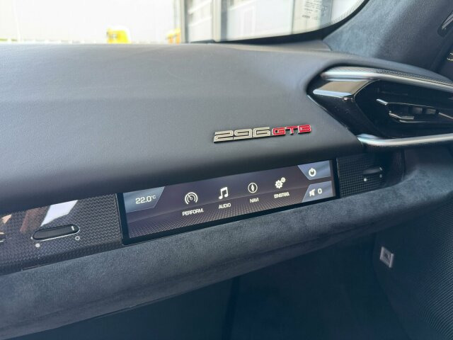 Coupé Ferrari 296 GTB Coupe: photos 7