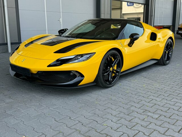 Coupé Ferrari 296 GTB Coupe: photos 12