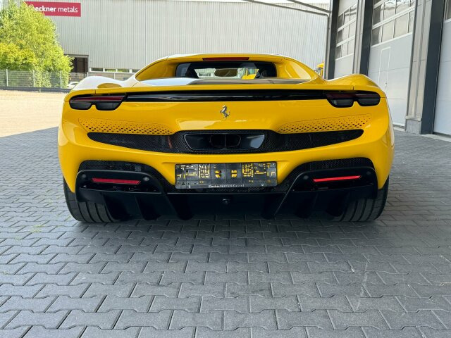 Coupé Ferrari 296 GTB Coupe: photos 9