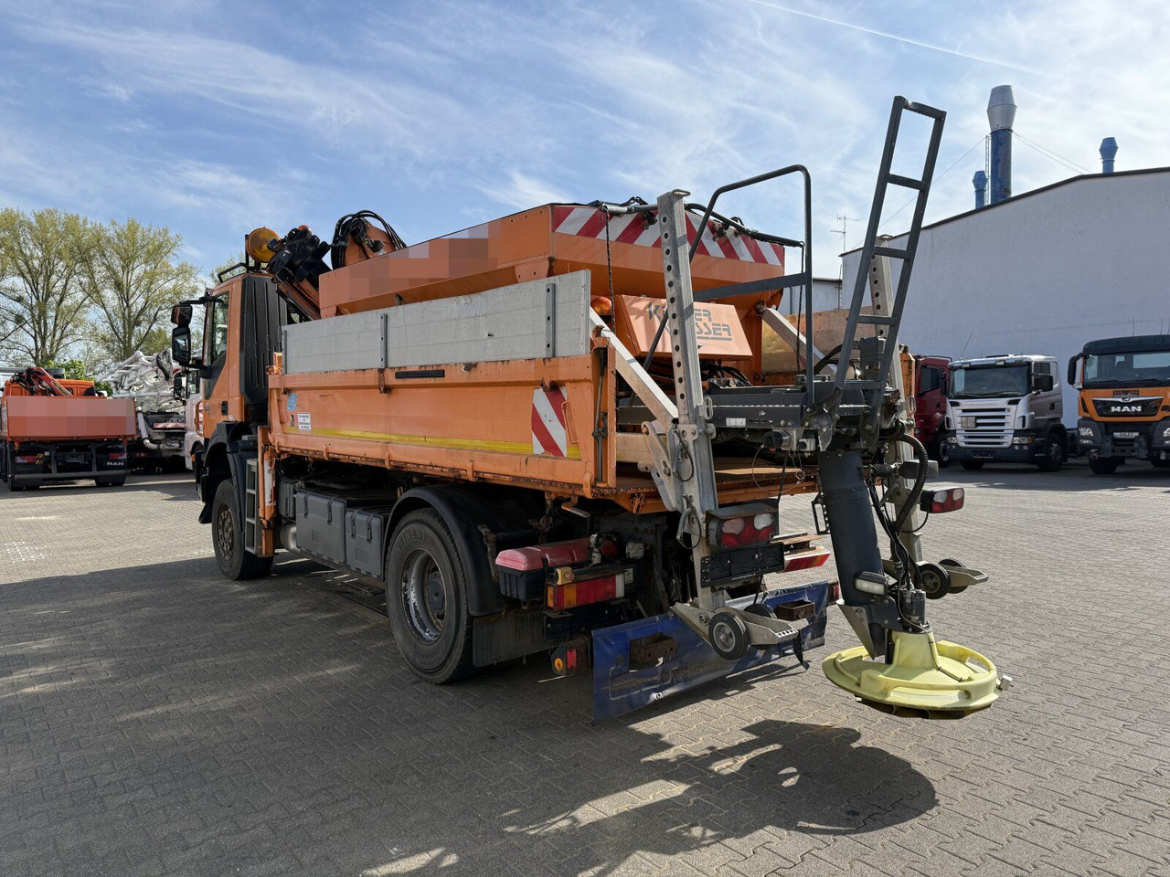 Iveco TRAKKER Kipper Kran TEREX 85.2 Salzstreuer - Camion benne, Camion grue: photos 5 Iveco TRAKKER Kipper Kran TEREX 85.2 Salzstreuer - Camion benne, Camion grue: photos 5
