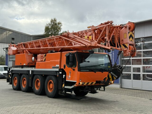 Liebherr LTM 1070-4.2 Autokran mit Spitze *TOP Zustand - Grue tout-terrain: photos 1 Liebherr LTM 1070-4.2 Autokran mit Spitze *TOP Zustand - Grue tout-terrain: photos 1