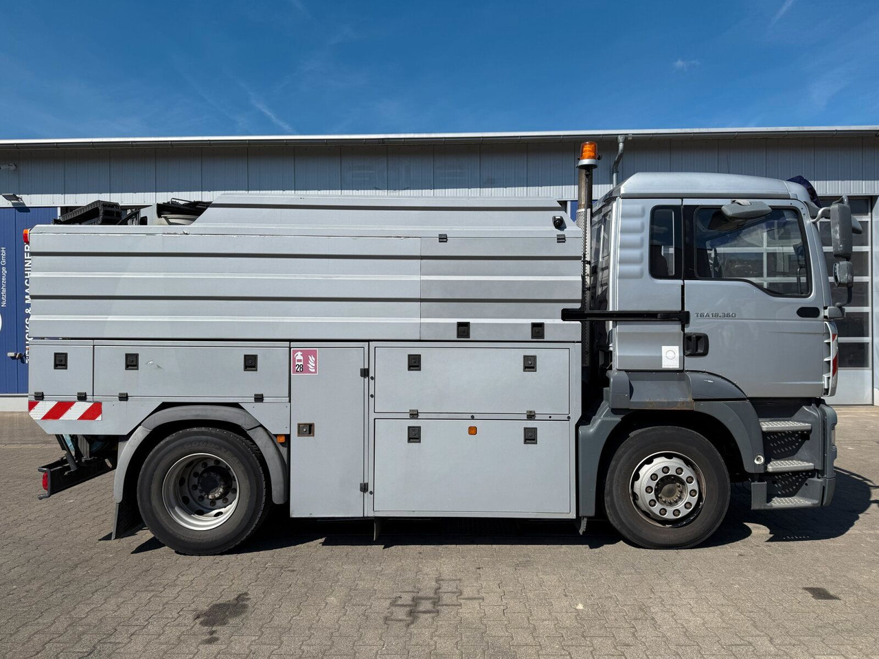 MAN TGA 18.360 4x2 HD-Kanalreiniger ASSMANN 6500 L - Camion hydrocureur: photos 2 MAN TGA 18.360 4x2 HD-Kanalreiniger ASSMANN 6500 L - Camion hydrocureur: photos 2