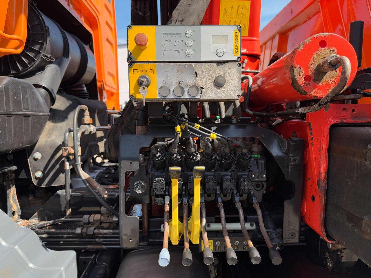 Camion grue MAN TGA 18.360 4x4 Kipper Kran PALFINGER Winterd.: photos 18