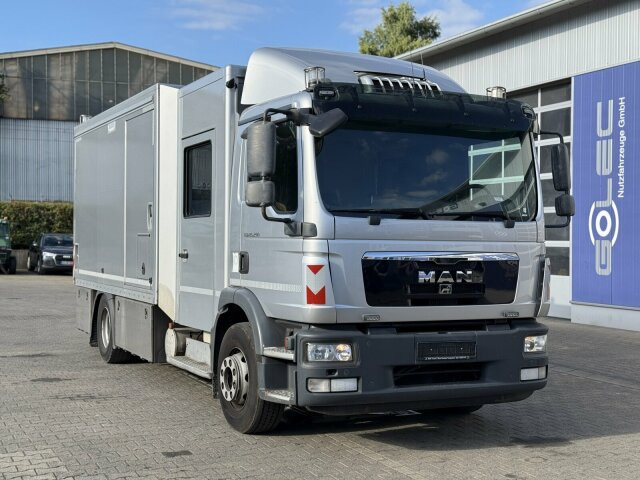 MAN TGM 15.290 Kanalreiniger HD Pumpe Müller Aufbau - Camion hydrocureur: photos 1 MAN TGM 15.290 Kanalreiniger HD Pumpe Müller Aufbau - Camion hydrocureur: photos 1