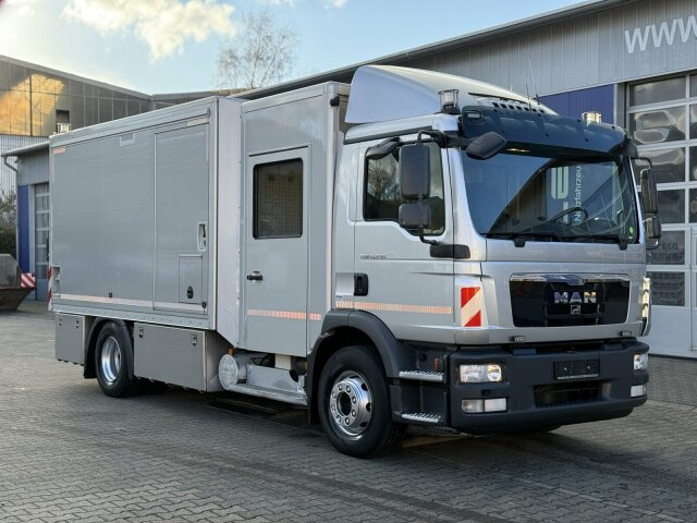 MAN TGM 15.290 Kanalreiniger HD Pumpe Müller Aufbau - Camion hydrocureur: photos 1 MAN TGM 15.290 Kanalreiniger HD Pumpe Müller Aufbau - Camion hydrocureur: photos 1